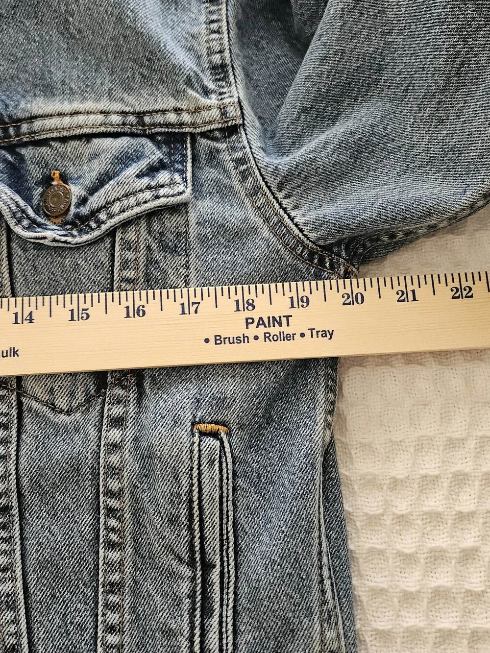Vintage Levi's Men's S Blue Denim Trucker Jacket. 70507-0389